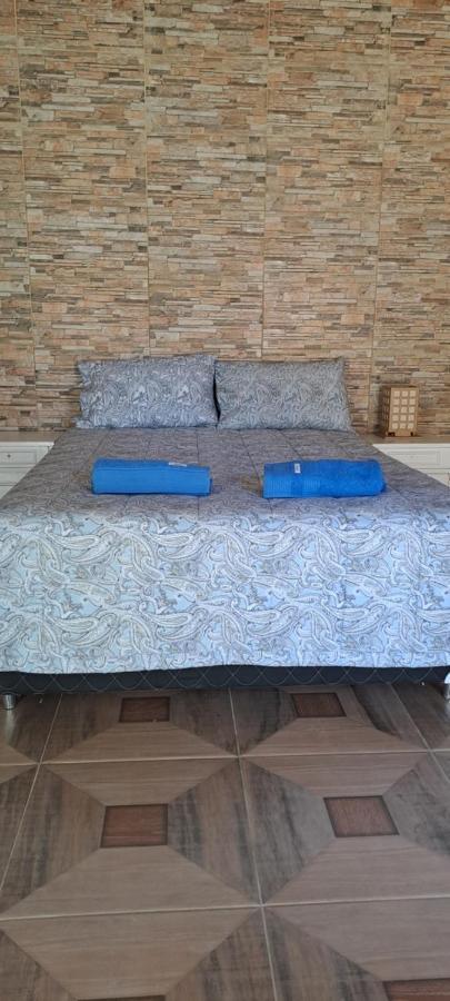 Granados Bed & Breakfast Asuncion Ngoại thất bức ảnh