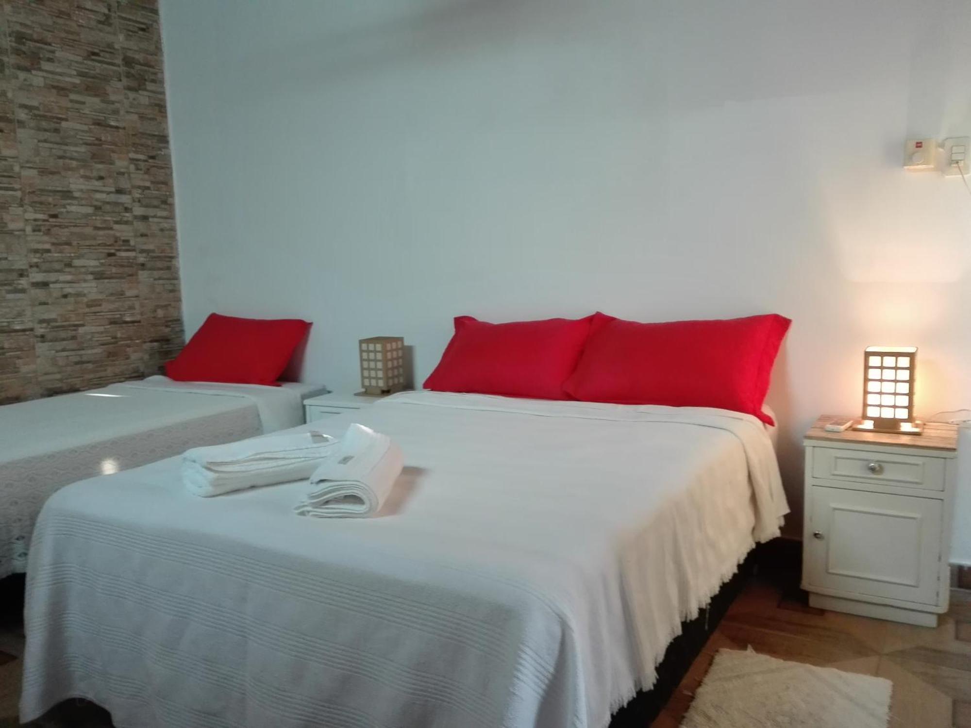 Granados Bed & Breakfast Asuncion Ngoại thất bức ảnh