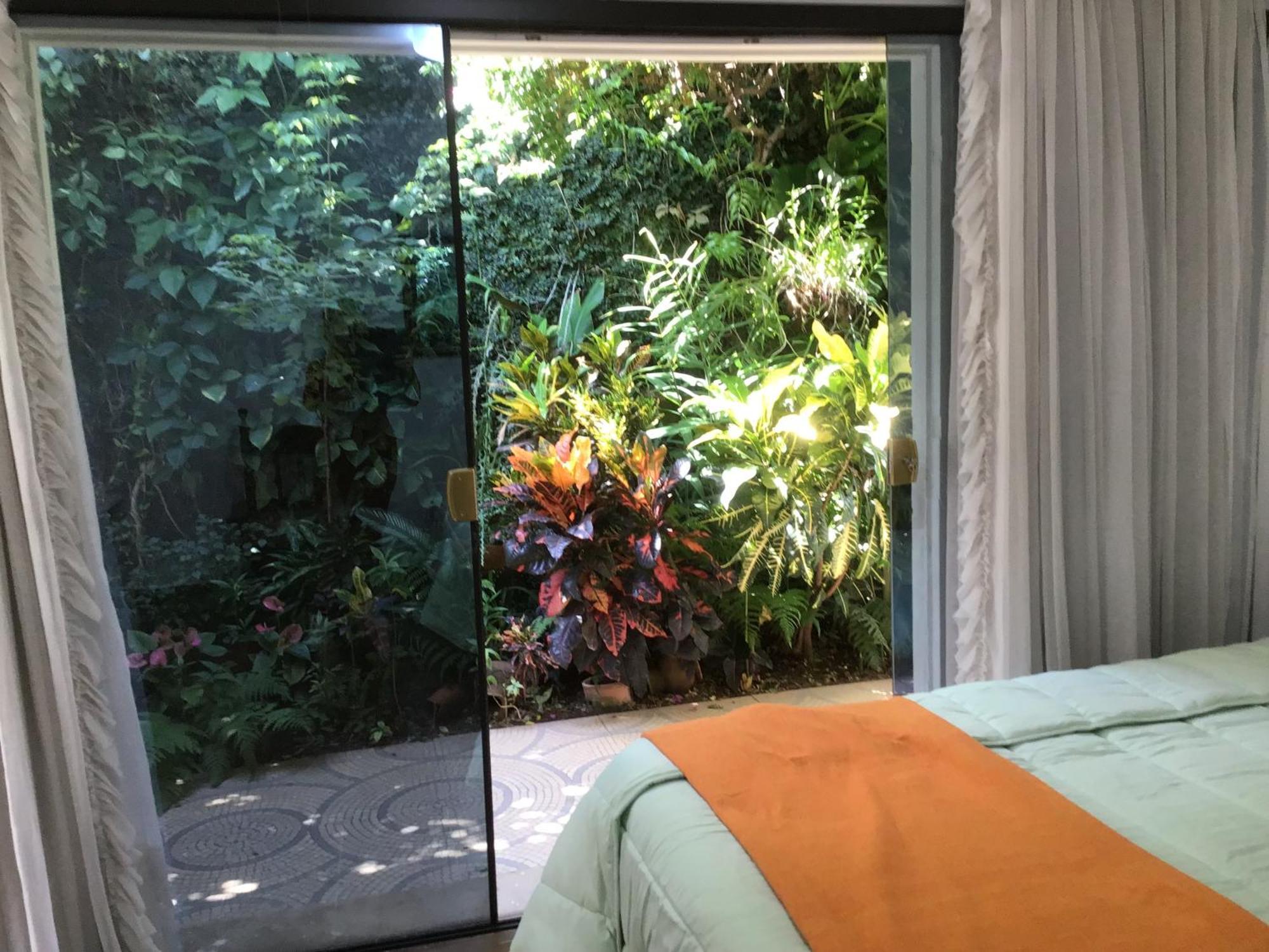 Granados Bed & Breakfast Asuncion Ngoại thất bức ảnh