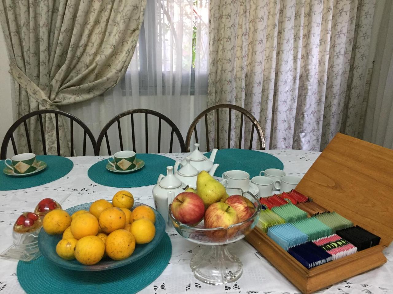 Granados Bed & Breakfast Asuncion Ngoại thất bức ảnh