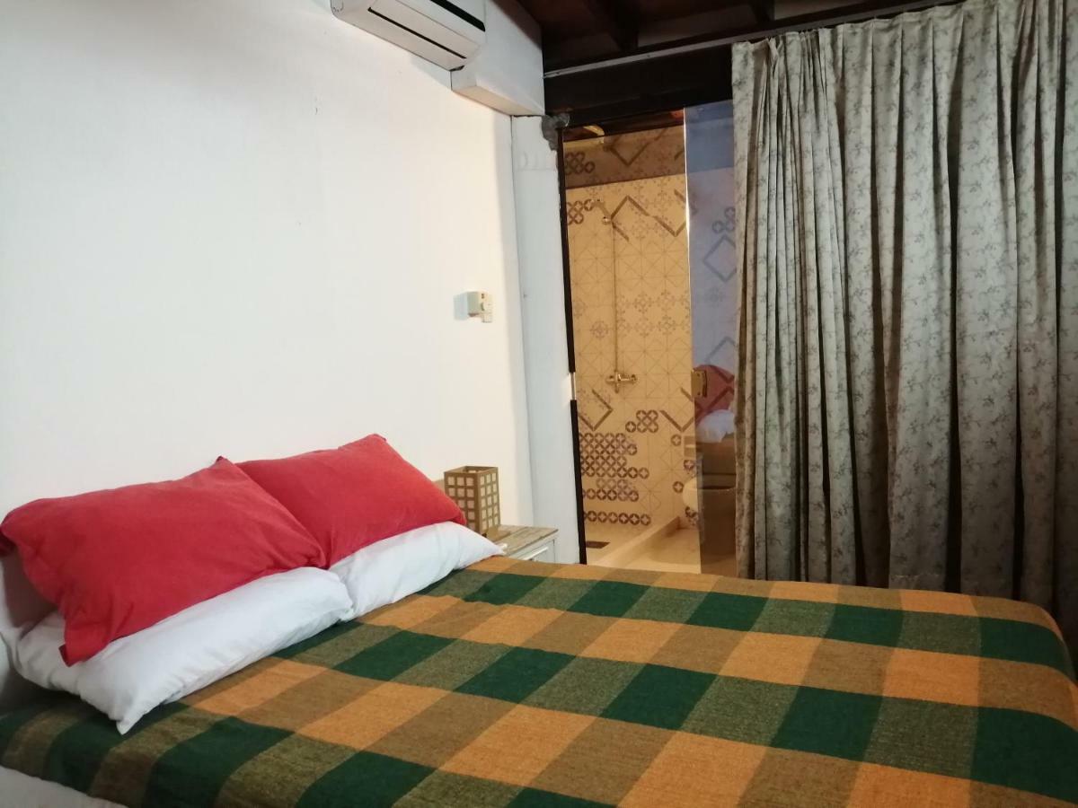 Granados Bed & Breakfast Asuncion Ngoại thất bức ảnh