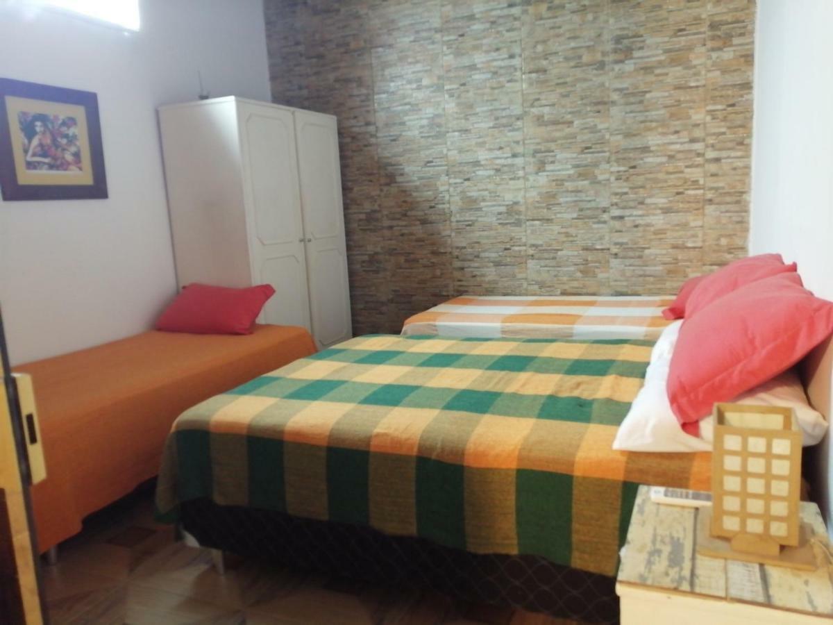 Granados Bed & Breakfast Asuncion Ngoại thất bức ảnh