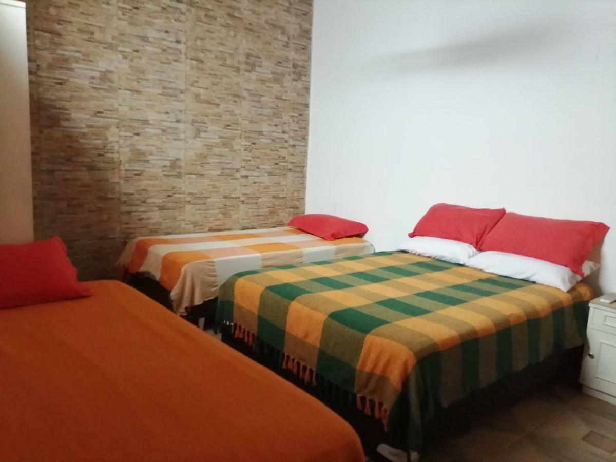 Granados Bed & Breakfast Asuncion Ngoại thất bức ảnh